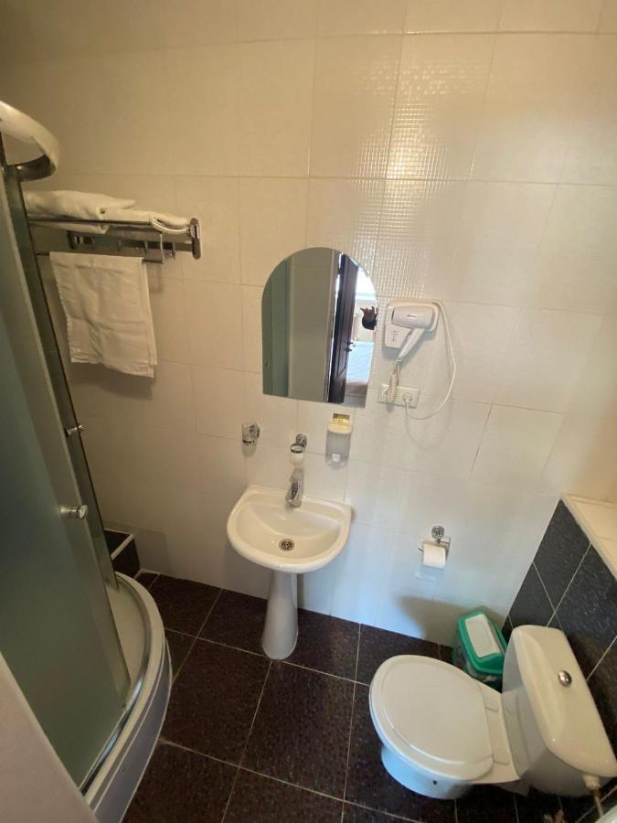 Ulpan Mini Hotel Akmola Esterno foto