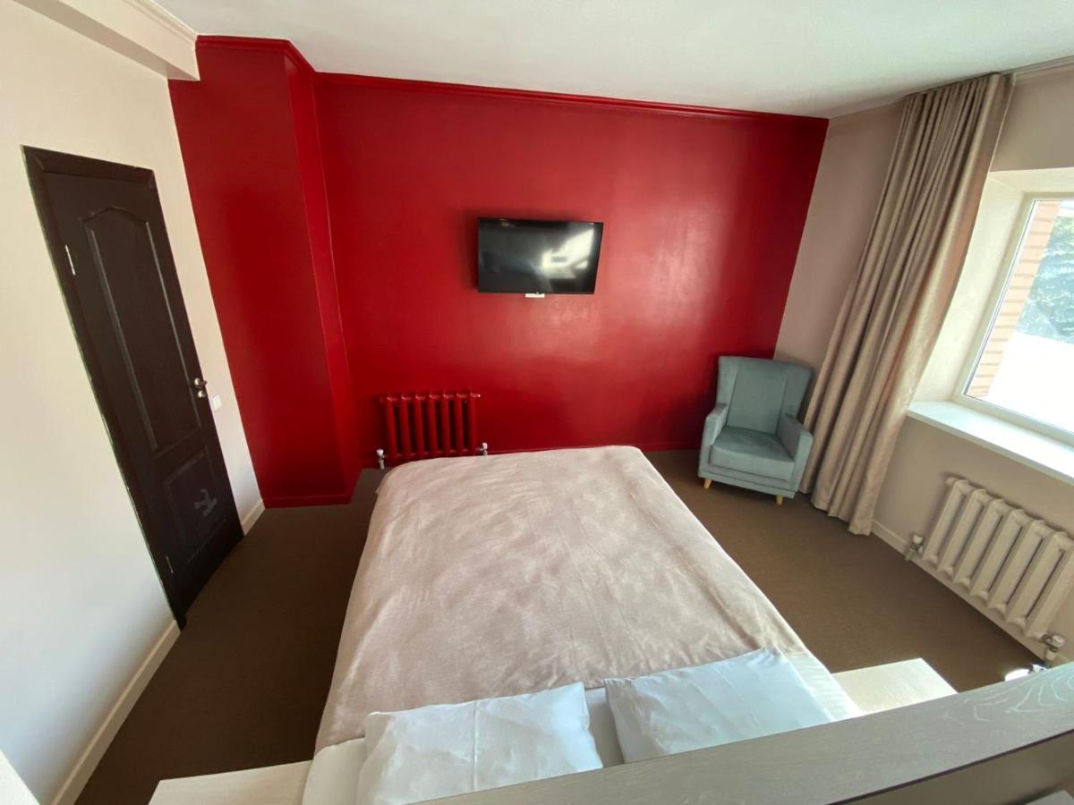 Ulpan Mini Hotel Akmola Esterno foto