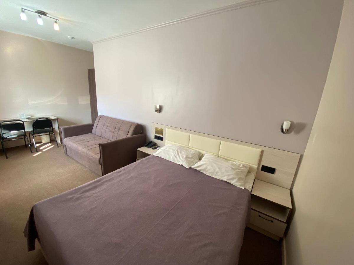 Ulpan Mini Hotel Akmola Esterno foto