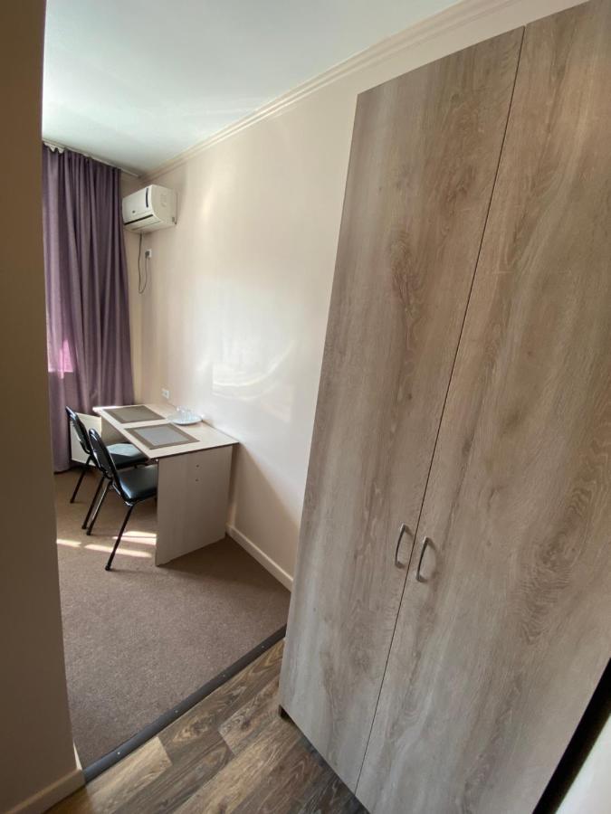 Ulpan Mini Hotel Akmola Esterno foto