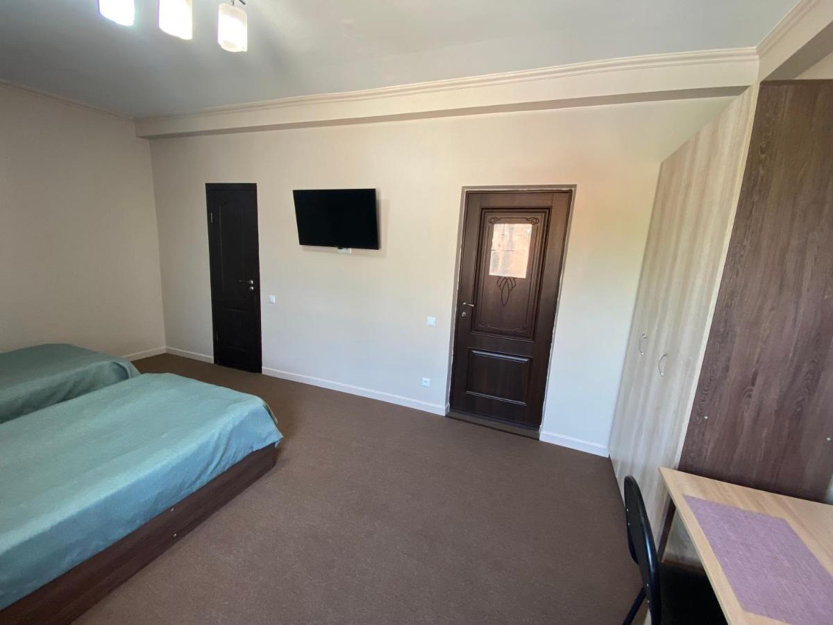 Ulpan Mini Hotel Akmola Esterno foto