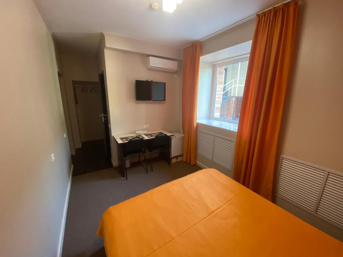 Ulpan Mini Hotel Akmola Esterno foto
