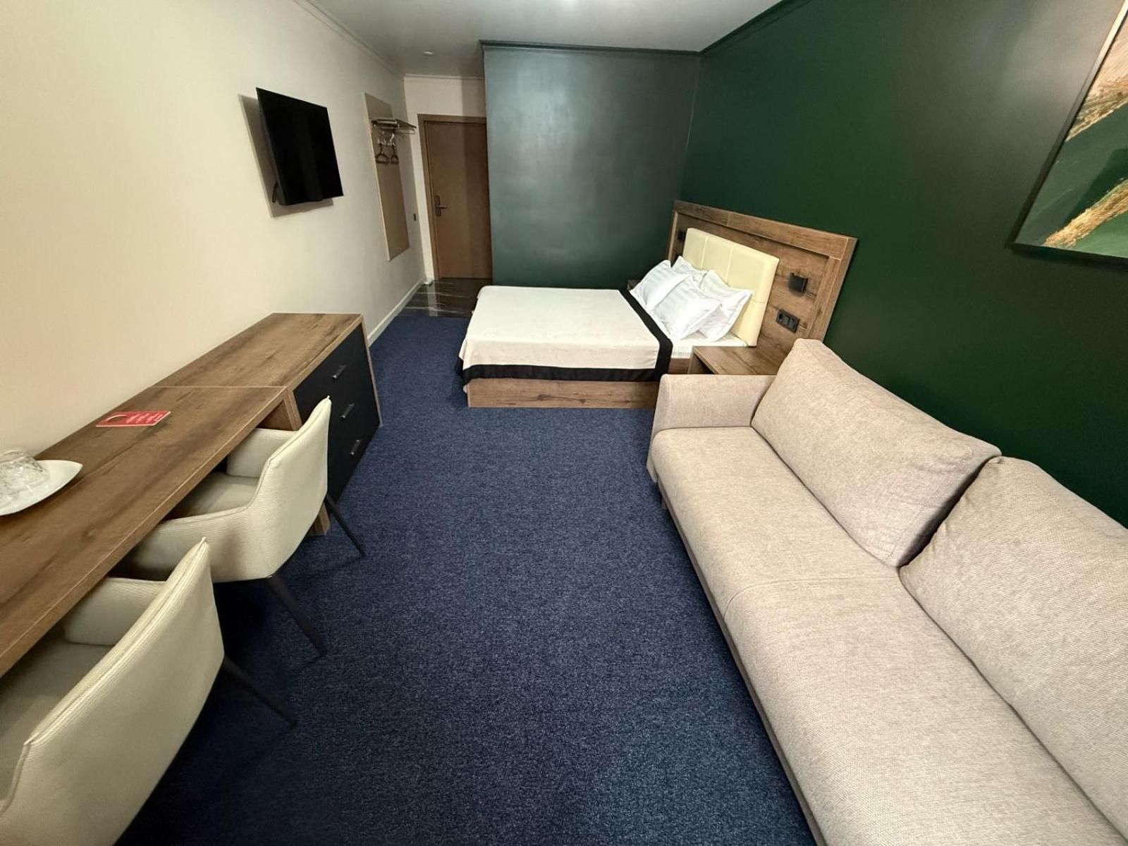 Ulpan Mini Hotel Akmola Esterno foto
